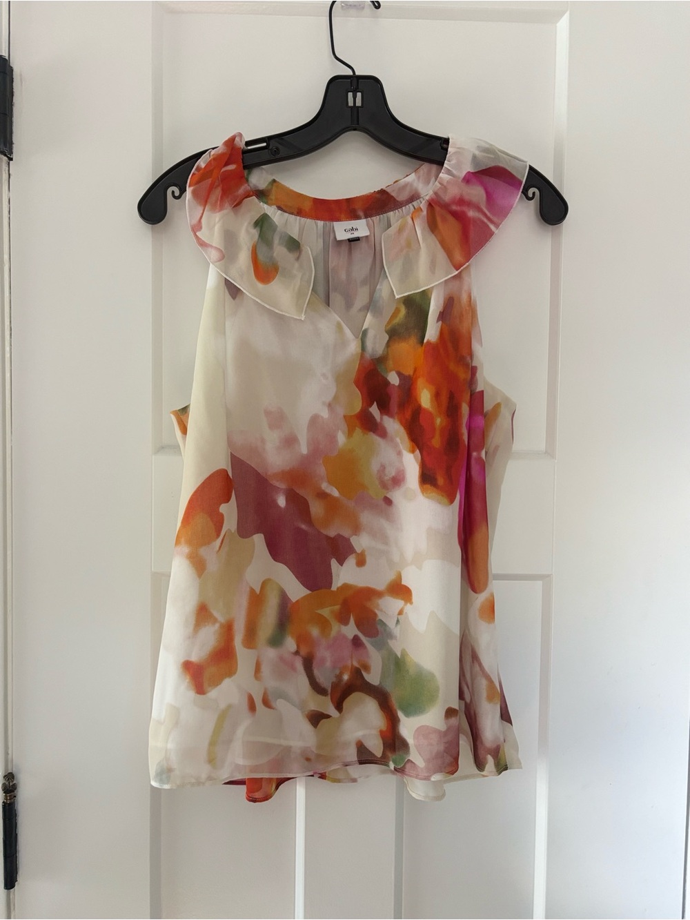 CAbi Sleeveless Watercolor Ruffle Neck Blouse in Multicolor Meadow 6787 NWT